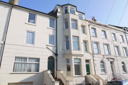 Harbour Way, 1 bedroom  Flat to rent, £775 pcm