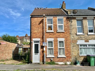 3 bedroom End Terrace House for sale