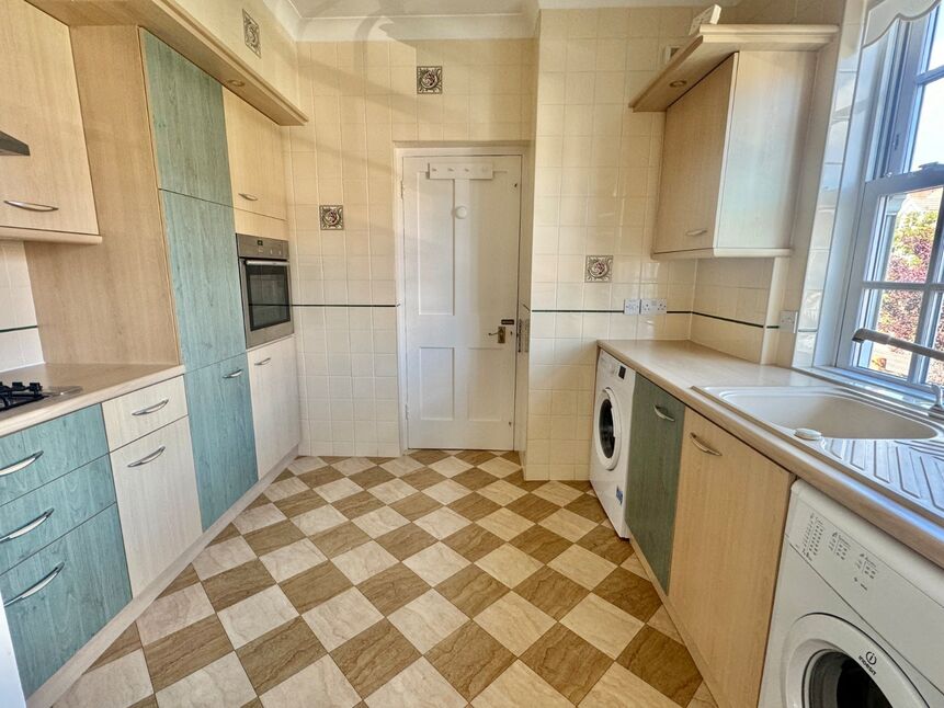 Kitchen / Breakfast Room