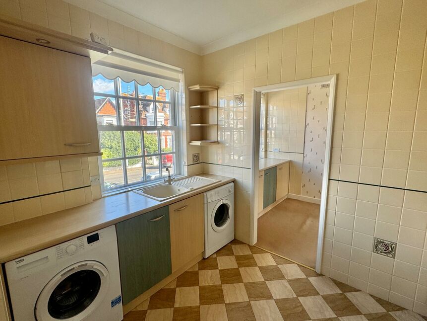 Kitchen / Breakfast Room