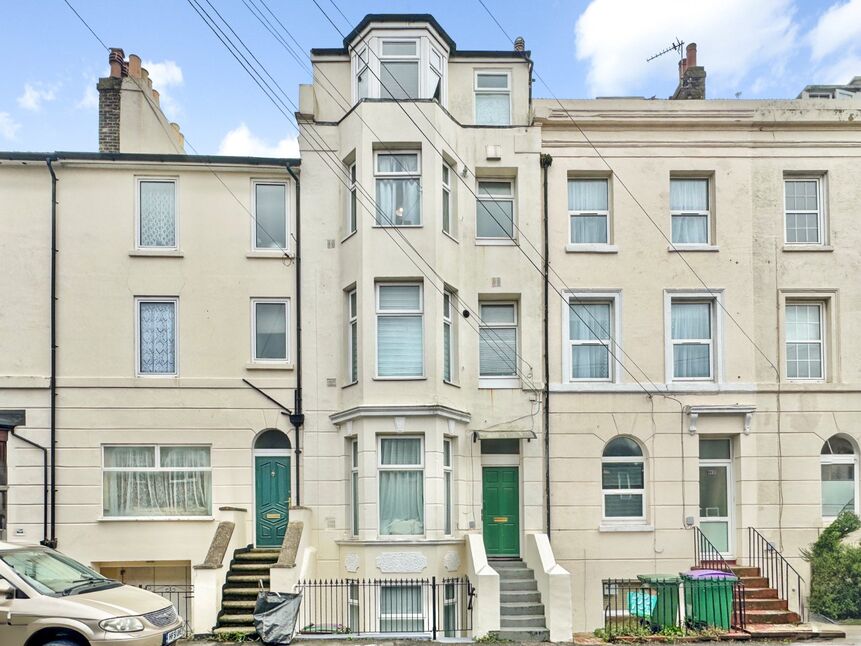 Main image of 1 bedroom  Flat for sale, Harbour Way, Folkestone, Kent, CT20