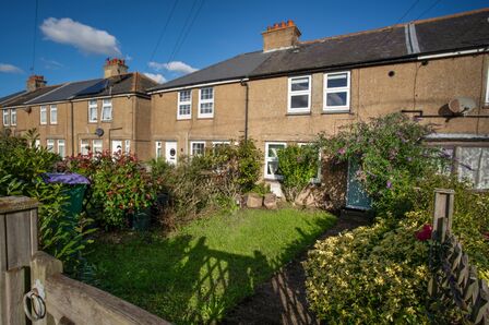 Princes Terrace, 3 bedroom Mid Terrace House for sale, £300,000