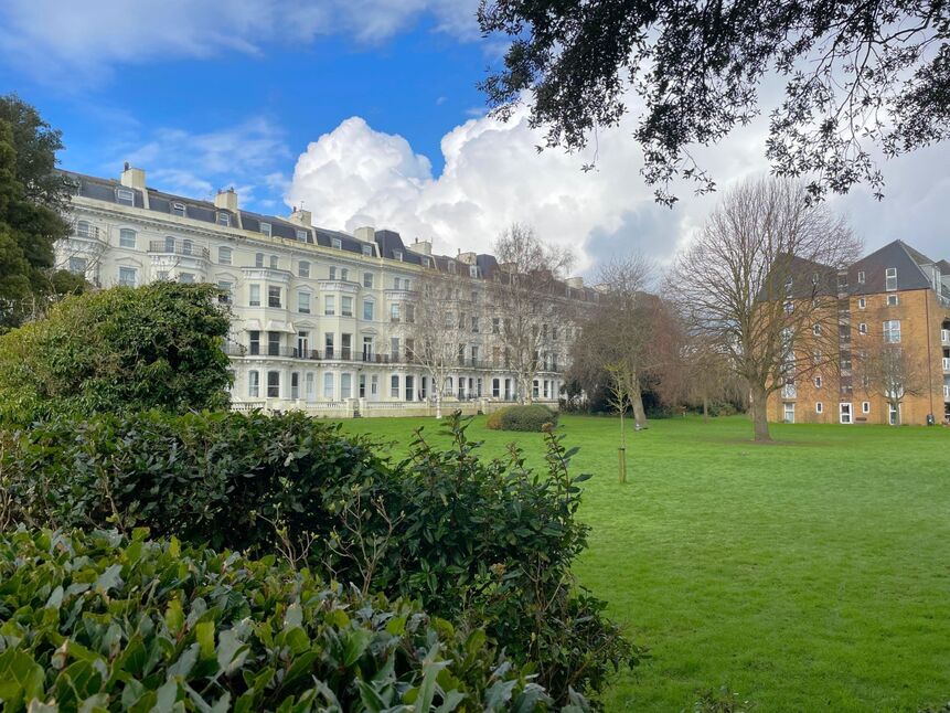 Main image of 2 bedroom  Flat for sale, Clifton Gardens, Folkestone, Kent, CT20