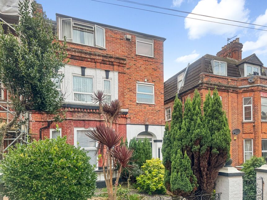 Main image of 2 bedroom  Flat for sale, Christ Church Road, Folkestone, Kent, CT20