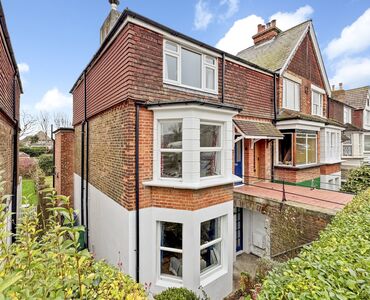 Coolinge Lane, 4 bedroom End Terrace House for sale, £495,000