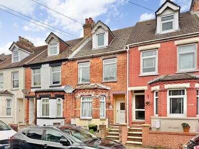 Athelstan Road, 4 bedroom Mid Terrace House for sale, £275,000