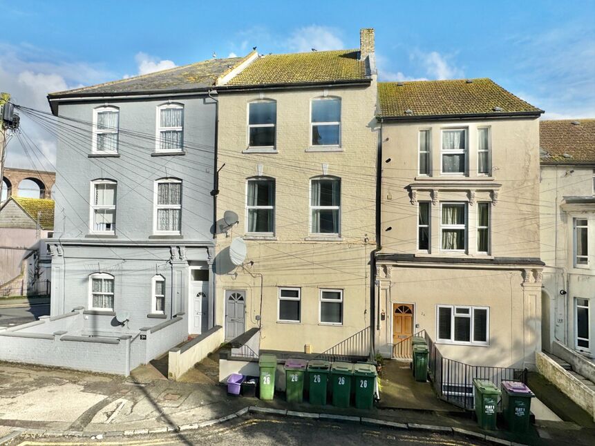 Main image of 1 bedroom  Flat for sale, Foord Road South, Folkestone, Kent, CT20