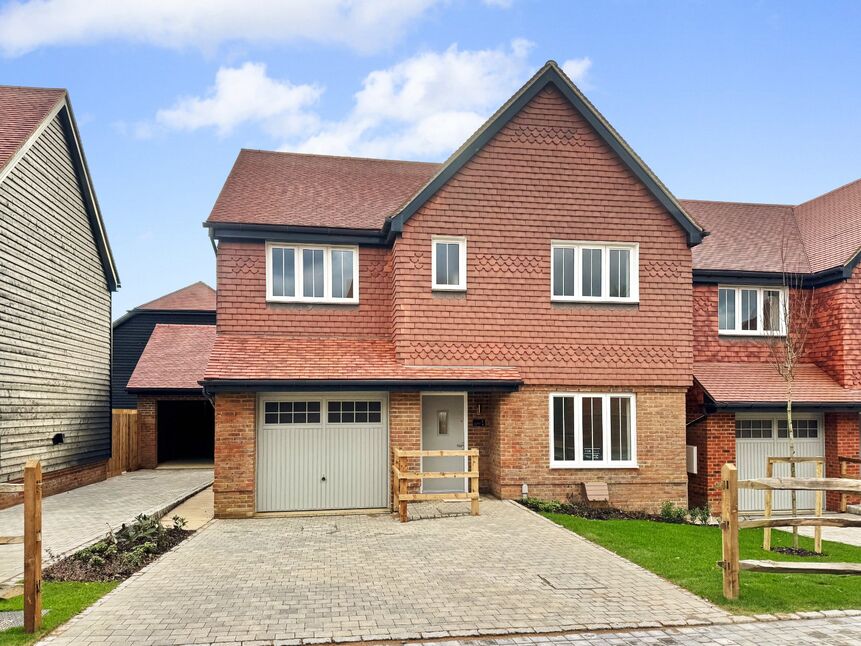 Main image of 4 bedroom Detached House for sale, Coningsby Road, Hawkinge, Kent, CT18