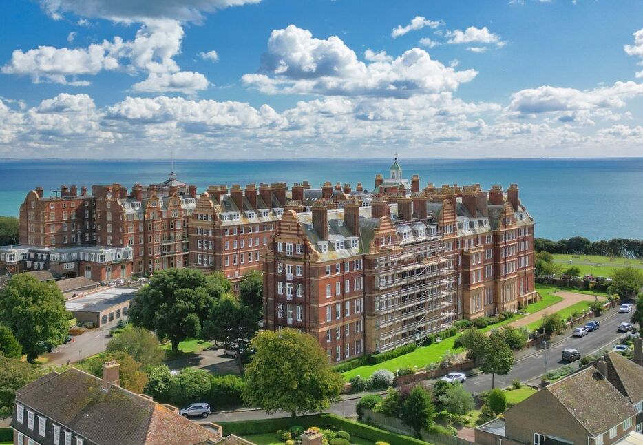 Main image of 2 bedroom  Flat for sale, The Leas, Folkestone, Kent, CT20