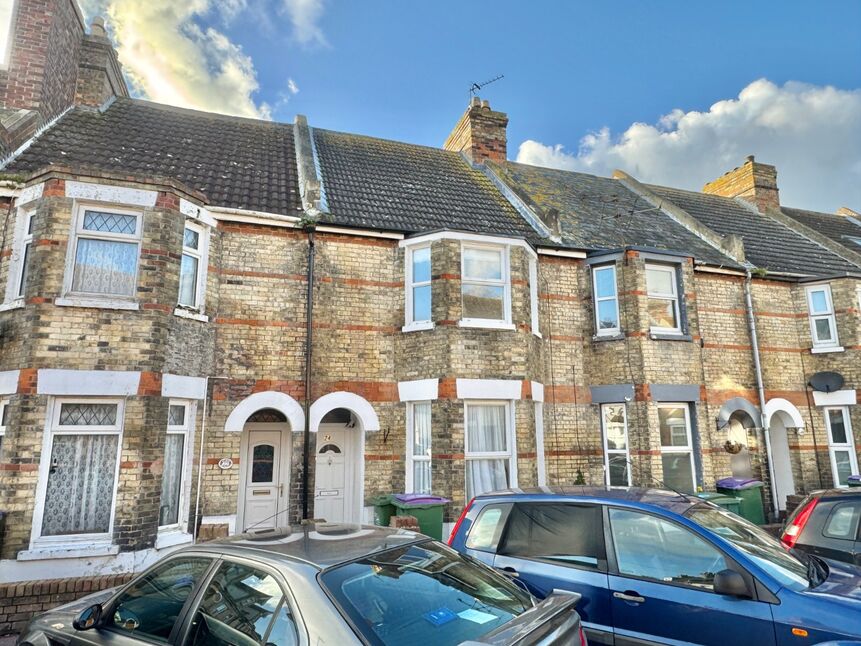 Main image of 3 bedroom Mid Terrace House for sale, Thanet Gardens, Folkestone, Kent, CT19