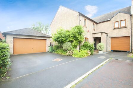 4 bedroom Link Detached House for sale