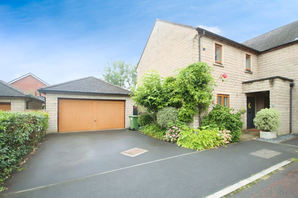 Main image of 4 bedroom Link Detached House for sale, Topiary Gardens, Bowgreave, Preston, PR3