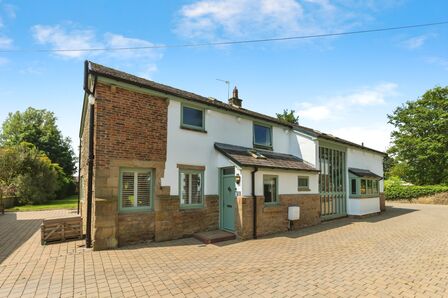 Preston Road, 5 bedroom Detached House for sale, £950,000