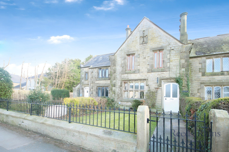 Main image of 2 bedroom Mid Terrace Property for sale, Church Street, Garstang, Lancashire, PR3