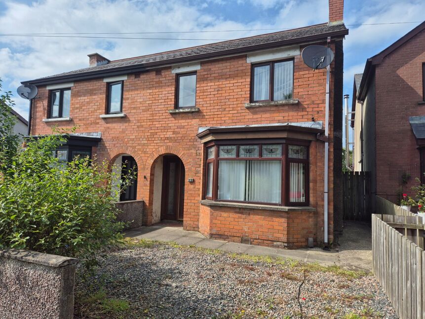 3 bedroom Semi Detached House for sale