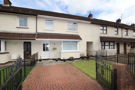 Edenmore Drive, 3 bedroom Mid Terrace House for sale, £144,950