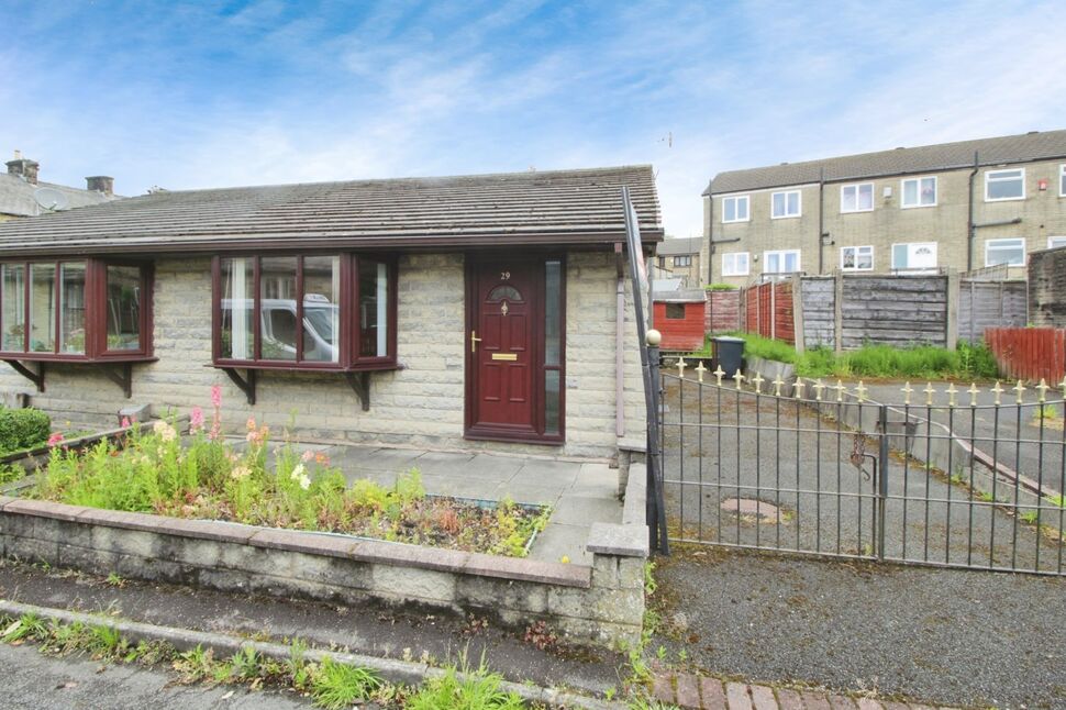 2 bedroom Semi Detached Bungalow for sale