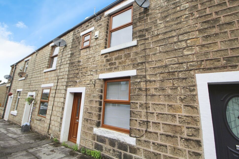 Main image of 2 bedroom Mid Terrace House to rent, Platt Street, Padfield, Derbyshire, SK13