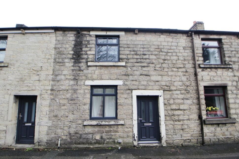 Main image of 2 bedroom Mid Terrace House to rent, Woolley Bridge, Hadfield, Derbyshire, SK13