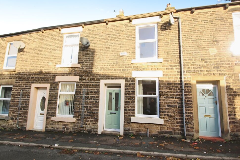 2 bedroom Mid Terrace House to rent