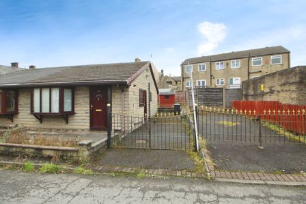 2 bedroom Semi Detached Bungalow for sale