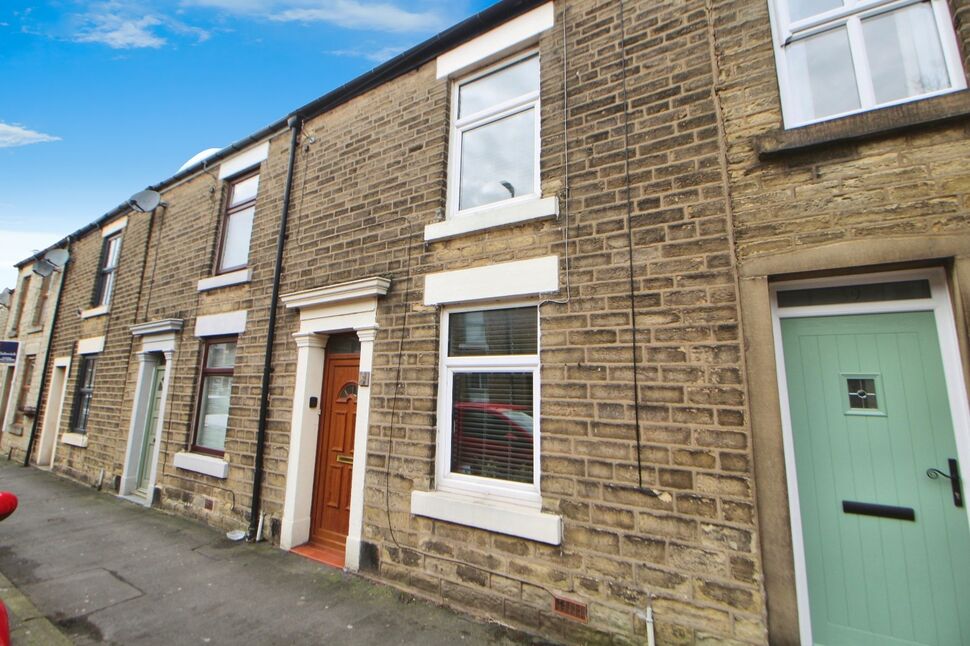 Main image of 2 bedroom Mid Terrace House for sale, Sheffield Road, Glossop, Derbyshire, SK13