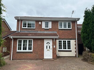 Paxford Close, 4 bedroom Detached House to rent, £1,300 pcm