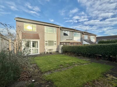 Kenton Lane, 3 bedroom End Terrace House for sale, £125,000