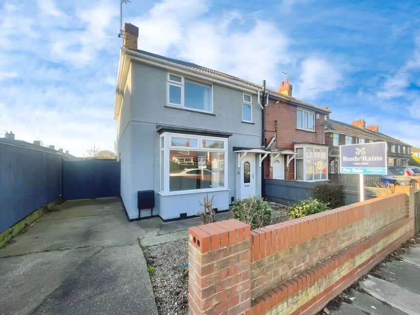 Main image of 3 bedroom Semi Detached House for sale, Brocklesby Road, Grimsby, Lincolnshire, DN34