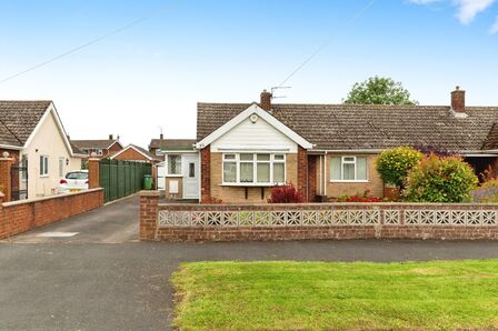 2 bedroom Semi Detached Bungalow for sale