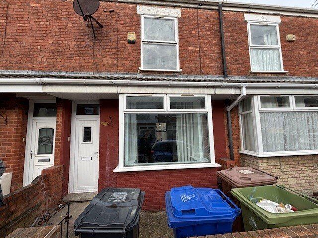 Main image of 2 bedroom Mid Terrace House to rent, Fairmont Road, Grimsby, Lincolnshire, DN32