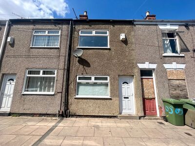 2 bedroom Mid Terrace House for sale