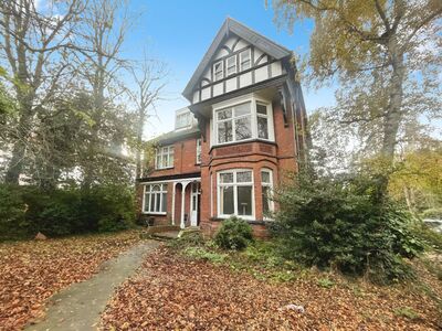 Abbey Park Road, 8 bedroom Detached House for sale, £450,000