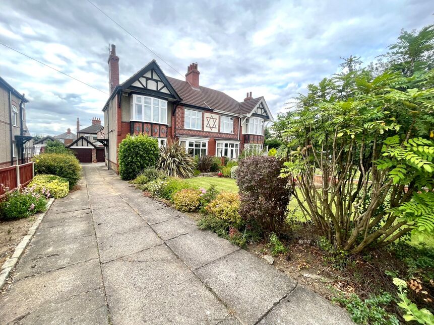 Main image of 3 bedroom Semi Detached House for sale, Laceby Road, Grimsby, Lincolnshire, DN34