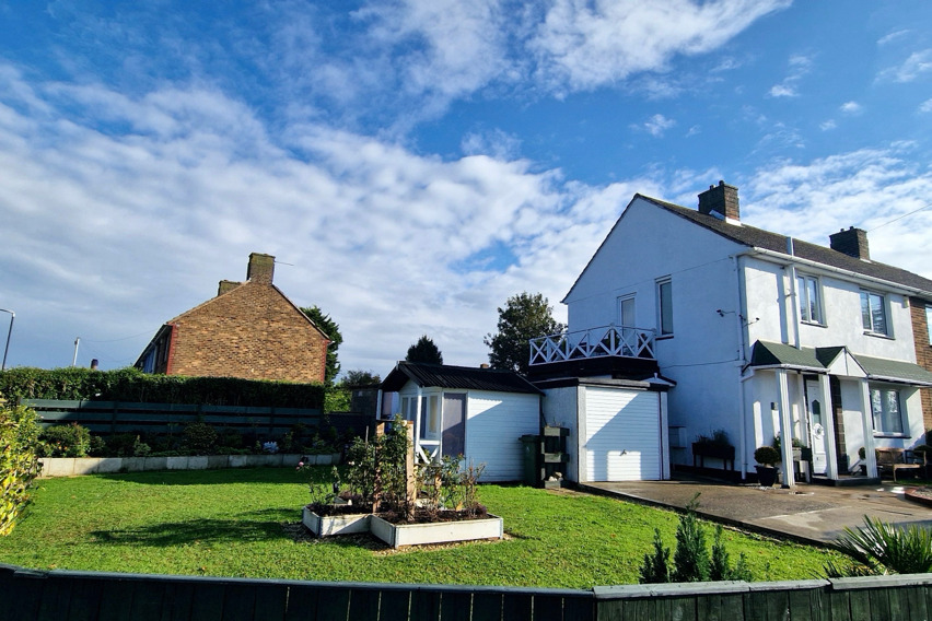 Main image of 3 bedroom Semi Detached House for sale, Winchester Avenue, Grimsby, Lincolnshire, DN33