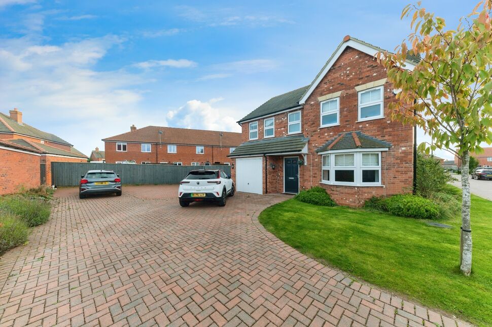 Main image of 4 bedroom Detached House for sale, Bellflower Road, Grimsby, Lincolnshire, DN33