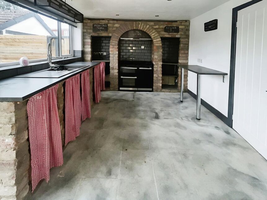 Kitchen / Dining Room