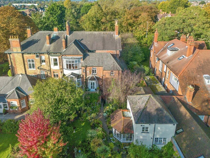 Main image of 5 bedroom Semi Detached House for sale, Bargate, Grimsby, Lincolnshire, DN34