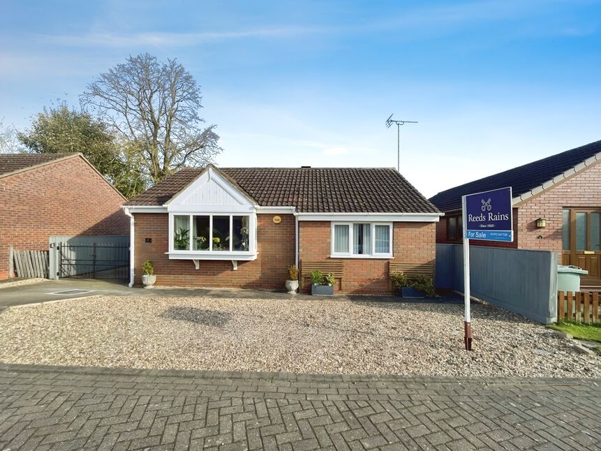 Main image of 2 bedroom Detached Bungalow for sale, Advent Court, Ulceby, Lincolnshire, DN39