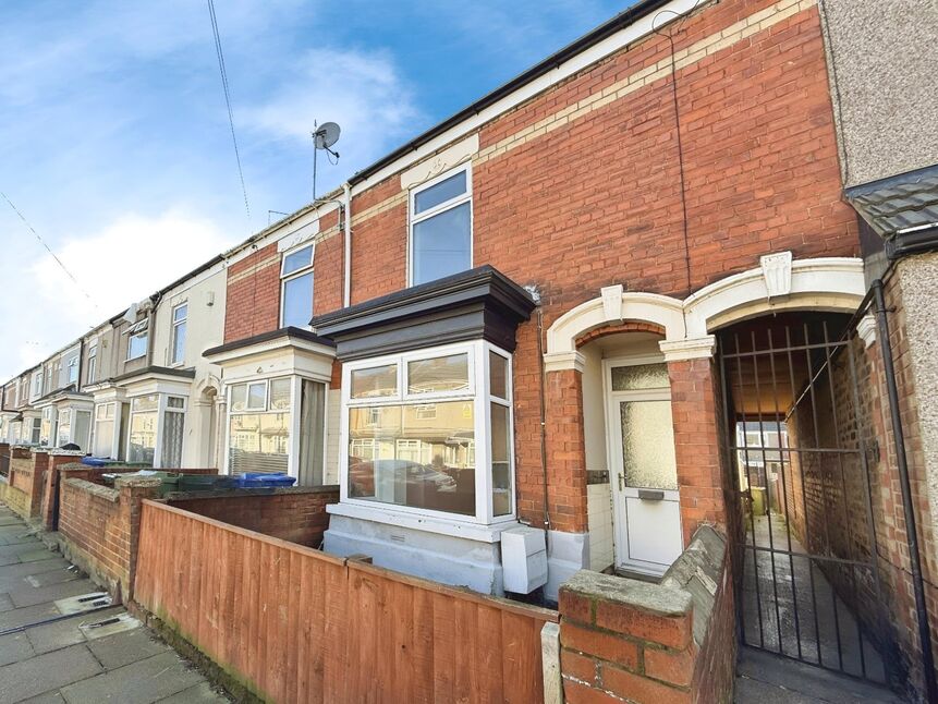 Main image of 2 bedroom Mid Terrace House for sale, Columbia Road, Grimsby, Lincolnshire, DN32