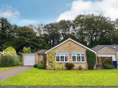 Ryedale, 3 bedroom Detached Bungalow for sale, £350,000