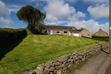 5 bedroom Detached Bungalow for sale