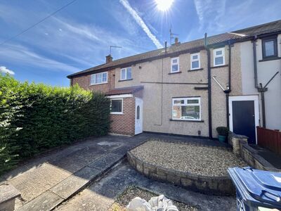 3 bedroom Mid Terrace House for sale