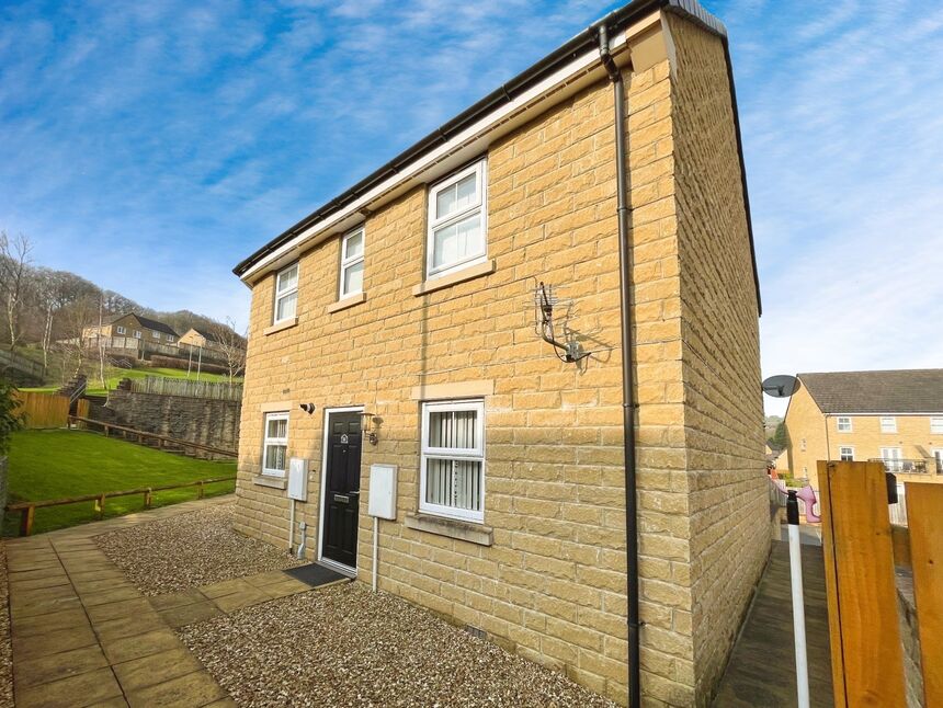 Main image of 2 bedroom  Flat to rent, Cask Court, Ovenden Wood, West Yorkshire, HX2