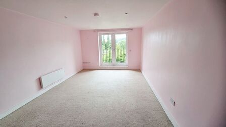 Elland Lane, 2 bedroom  Flat for sale, £125,000