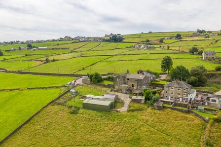 Shield Hall Lane, 4 bedroom Semi Detached House for sale, £600,000