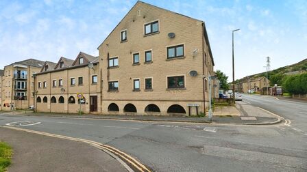 Butlers View, 2 bedroom  Flat for sale, £105,000