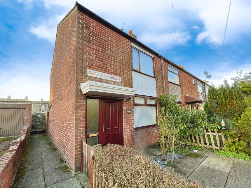 Main image of 2 bedroom End Terrace House to rent, Seed Hill Terrace, Halifax, West Yorkshire, HX2