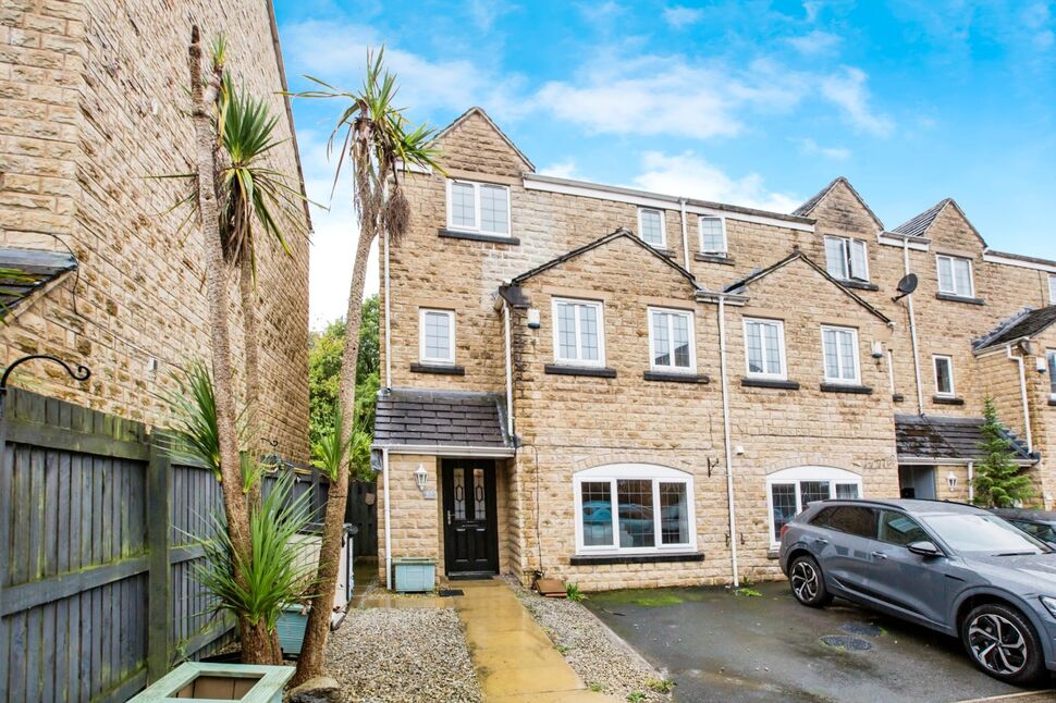 Main image of 4 bedroom Semi Detached House for sale, Larch Close, Wheatley, West Yorkshire, HX2