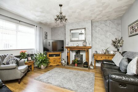 Sandbeds Terrace, 3 bedroom End Terrace House for sale, £150,000